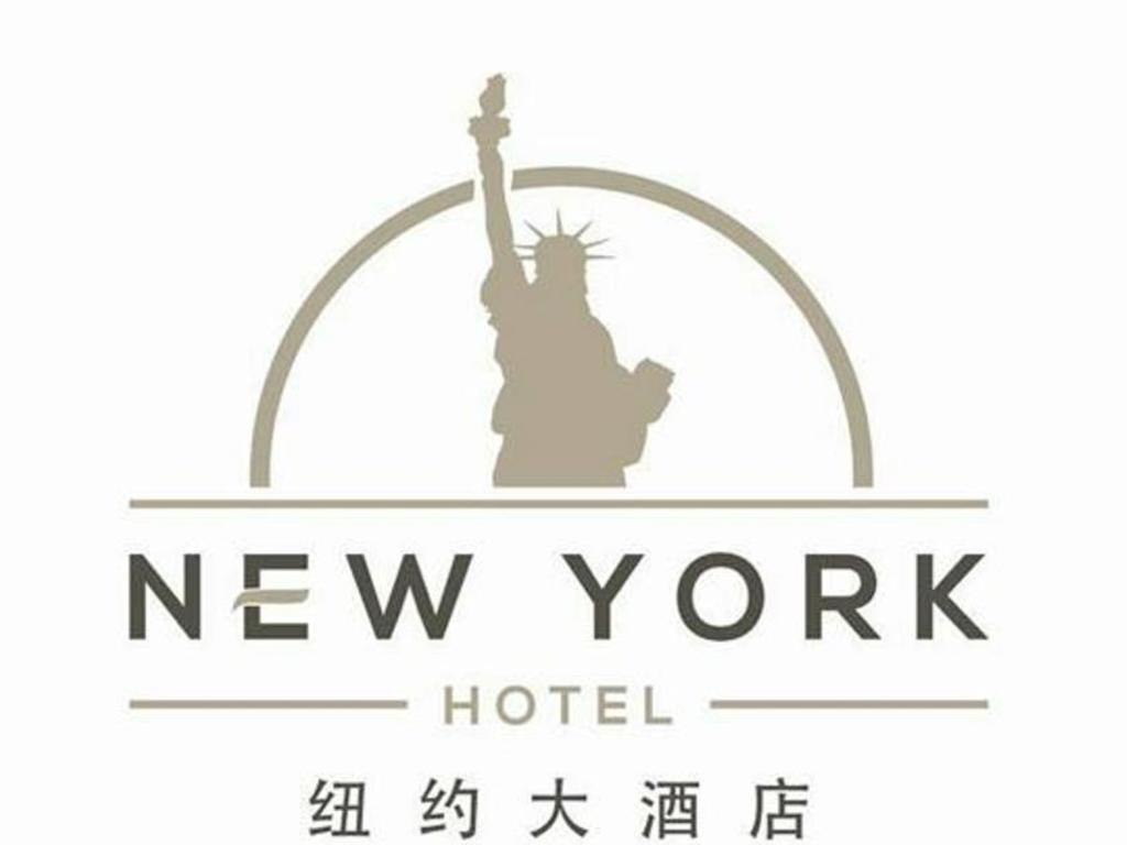 New York Hotel Пномпень Экстерьер фото